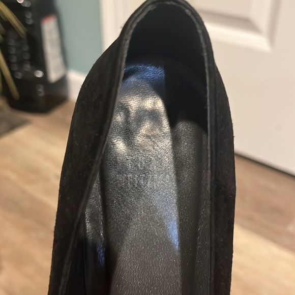 Stuart Weitzman Kitten heel velvet (Made in Spain) size 8 - Picture 4 of 8